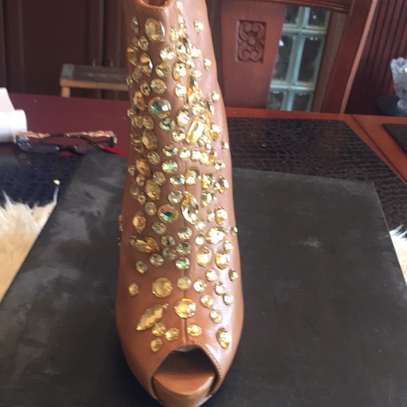 Bling booties with gorgeous stones - Picture 8 of 8